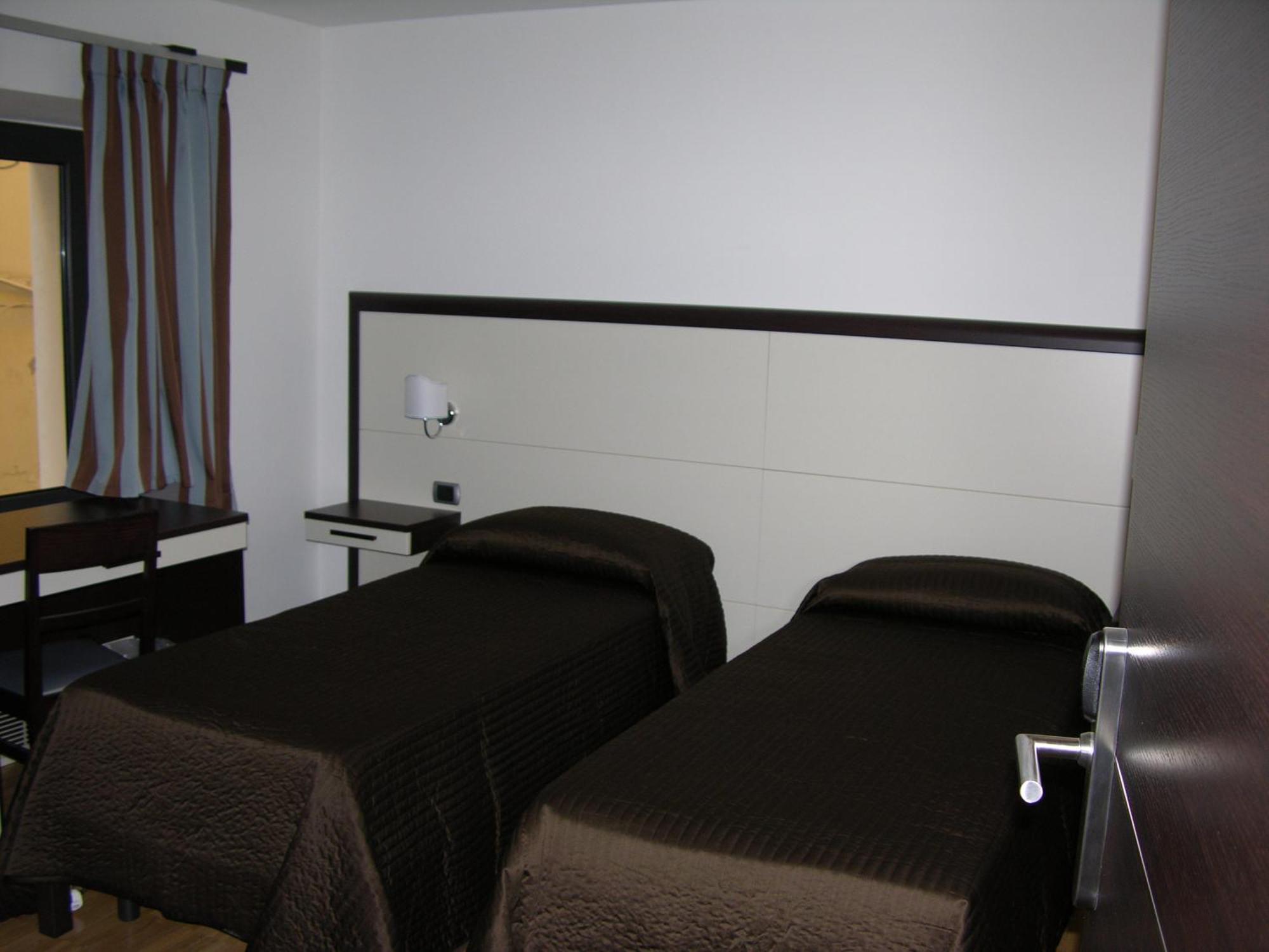 Baja Delle Sirene Bed & Breakfast ตารันโต ภายนอก รูปภาพ